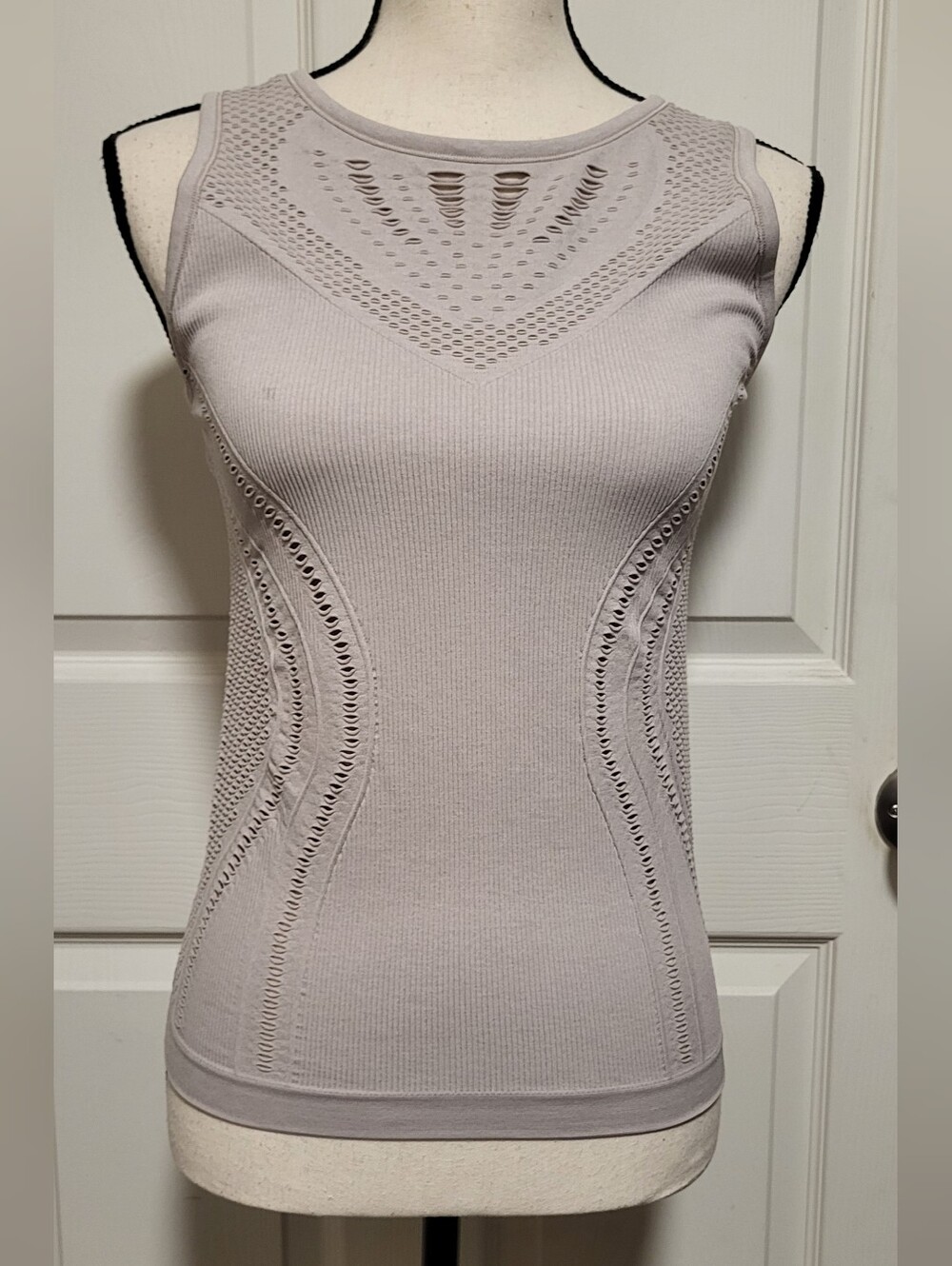 ALO Yoga Lazer Cut Stretch Tank Top